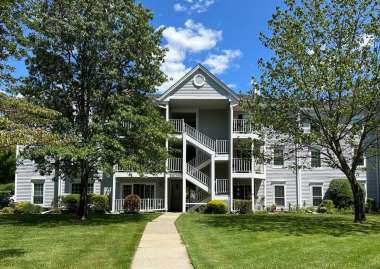 Condos & Townhouses